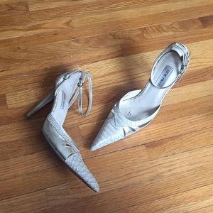 💘Steve Madden gold classic heels 💘